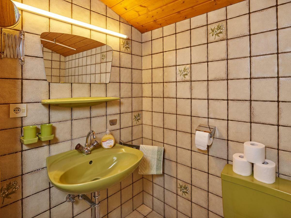 Haus Raimund Apartment Langenfeld Luaran gambar